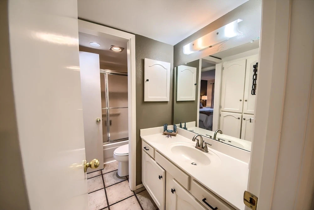 Big Tree View Tbm 112 2 Bedroom Condo by RedAwning