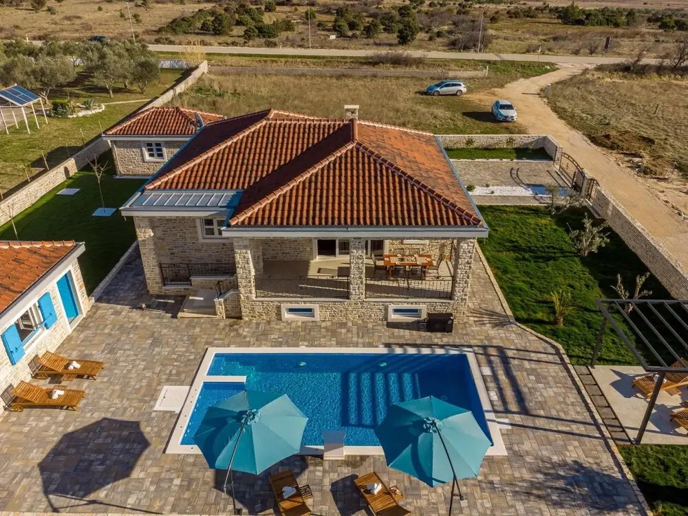 Villa Zizi in Vrsi With 4 Bedrooms and 3 Bathrooms