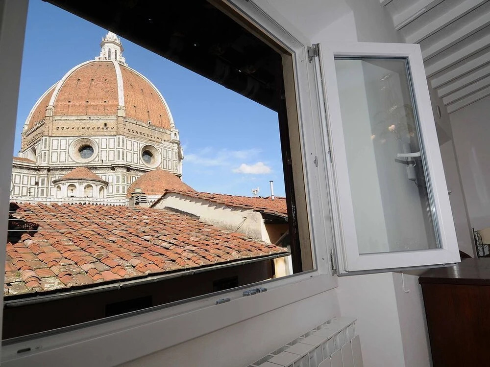 Apartment overlooking the Duomo, it seems to touch it
