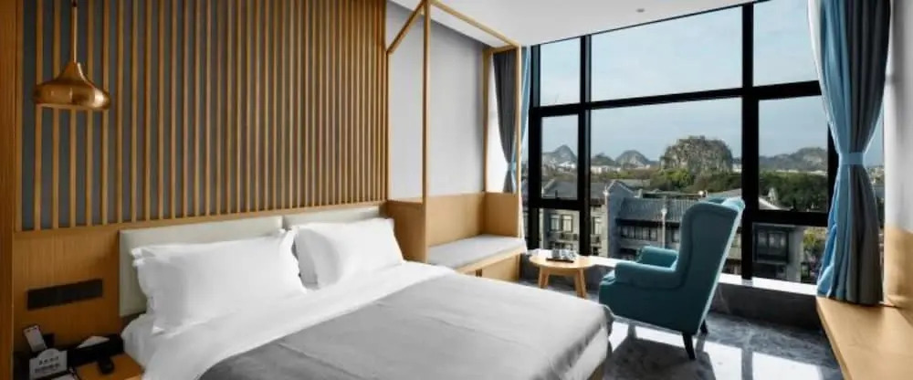 Guilin Gangshe Hotel East&West Alley