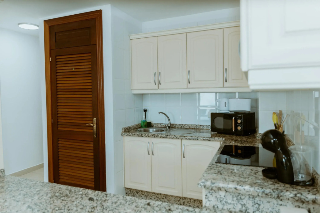Seaview Splendor 2 Bedroom Modern Comfort