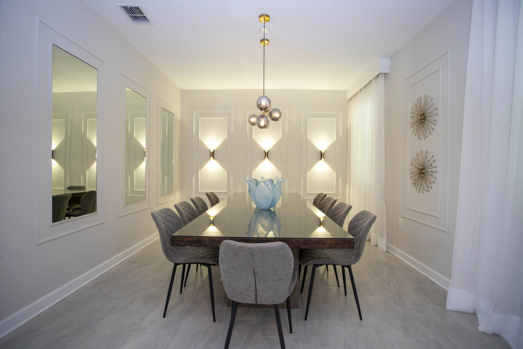 Super luxury home with cinema and game room near Disney