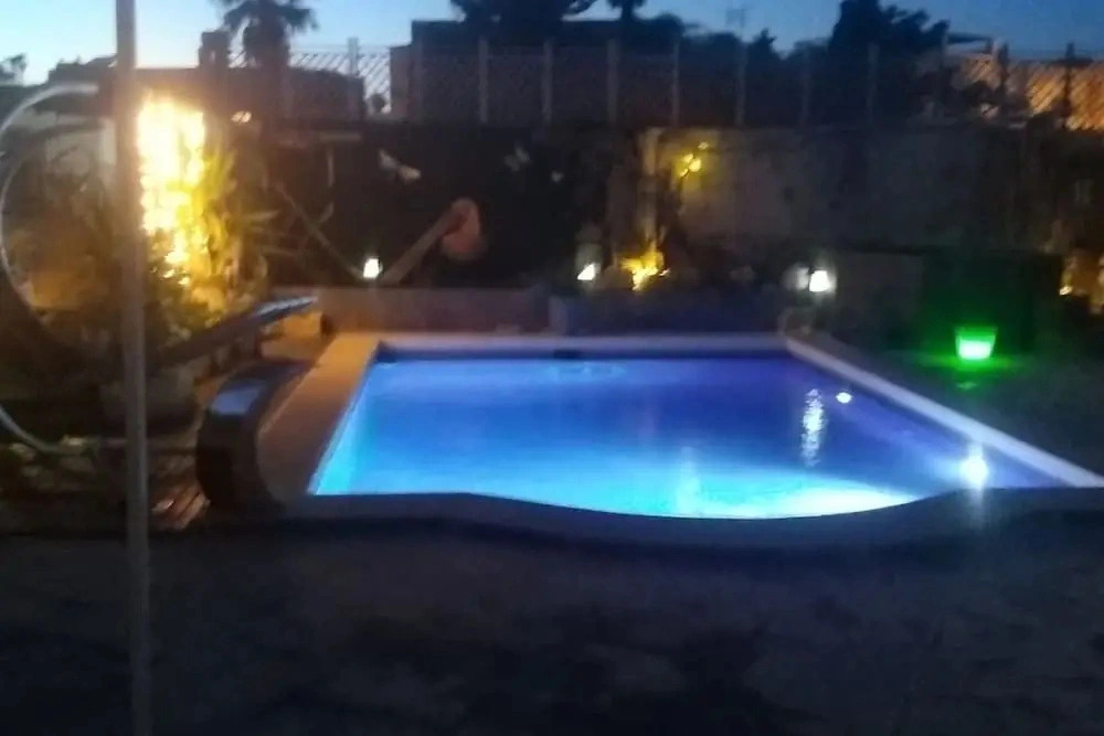 Tal Jordan Complex