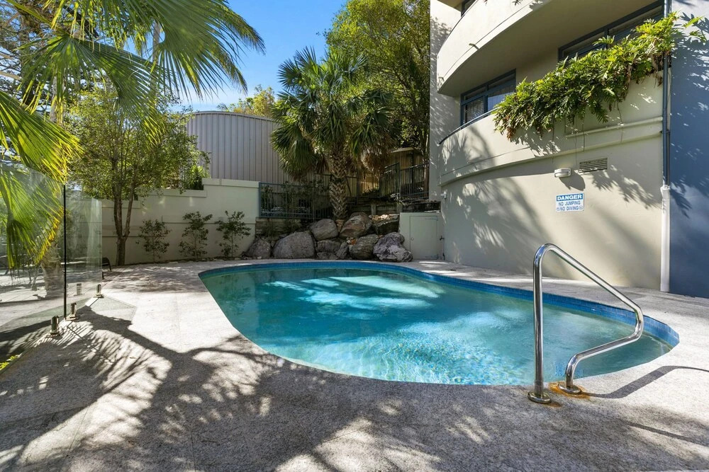 Stunning top floor Sunshine Beach Getaway! Unit 7 Vista Pacific 12 Bryan Street