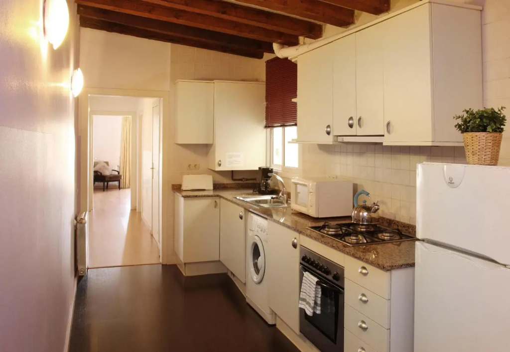 MH Apartments Plaza