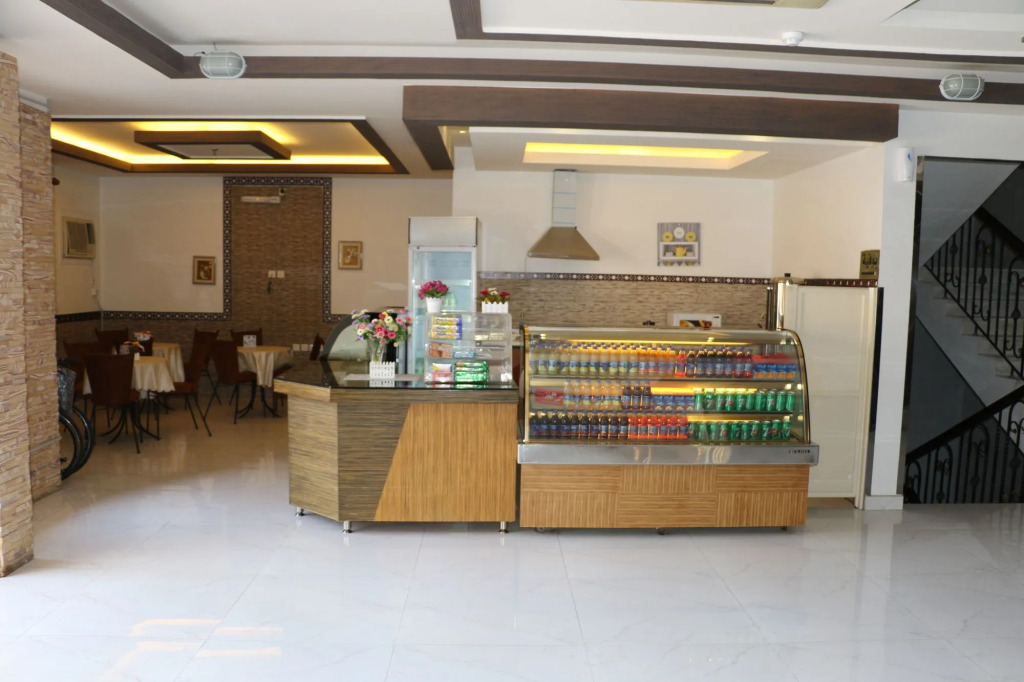 Al Alya Hotel Rooms and Suites
