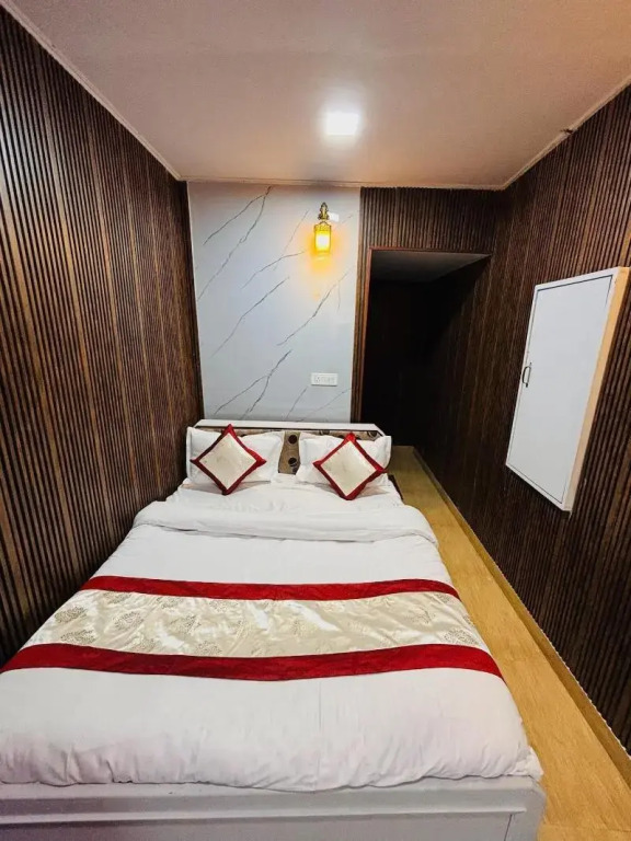 Hotel The Amar Grand