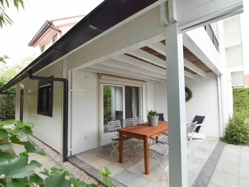 Spacious Holiday Home in Oostkapelle