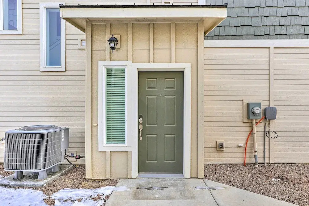 Nampa Townhome ~ 18 Mi to Downtown Boise