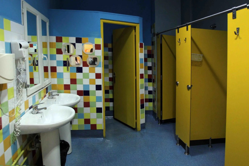Red Nest Hostel