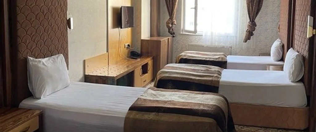 Yeni̇van Otel