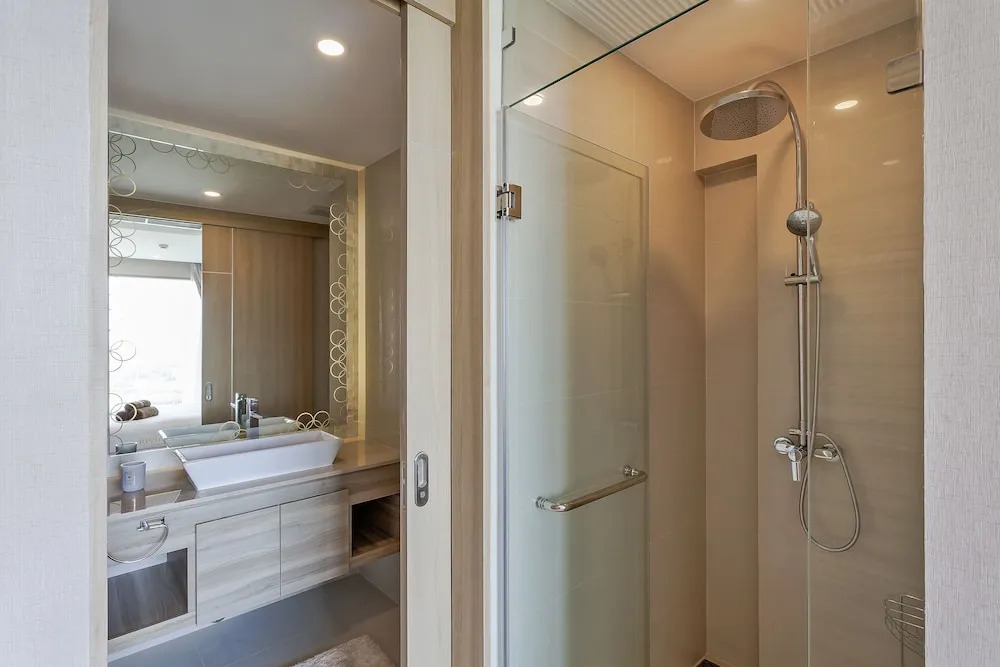 Grande Carribean apartments Jomtien beach Pool view Sea View
