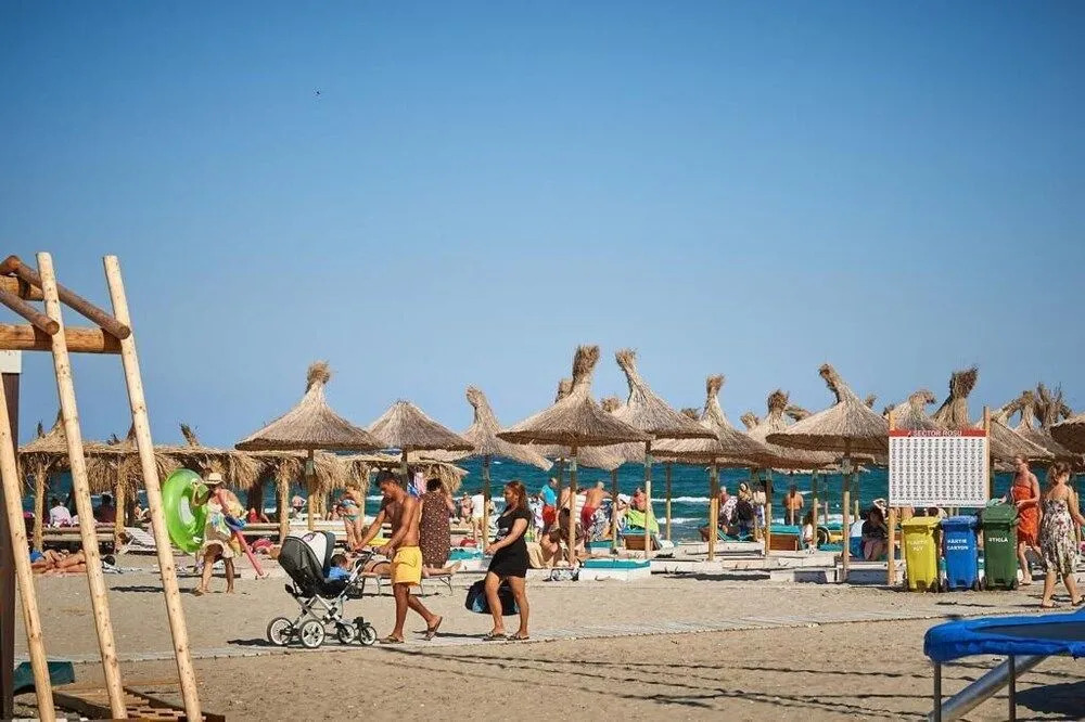 Apartamente Deluxe Alezzi Beach Pool & Spa