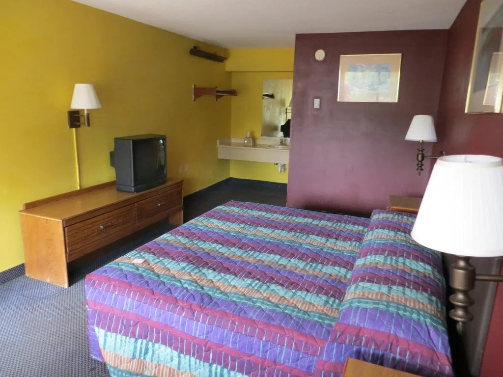Travelodge at Six Flags