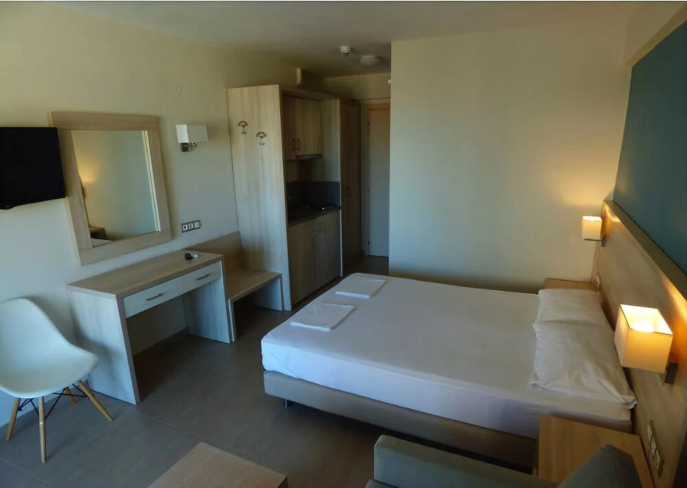 Alarzo Rooms