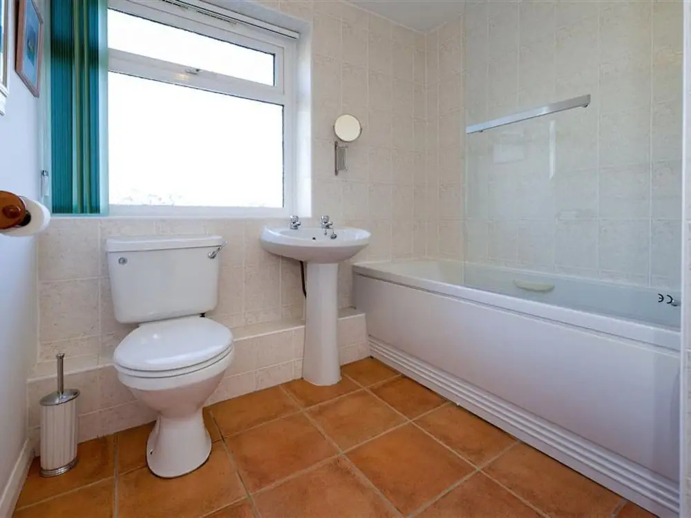 Spacious, Beachy Holiday Home on the Edge of Abersoch