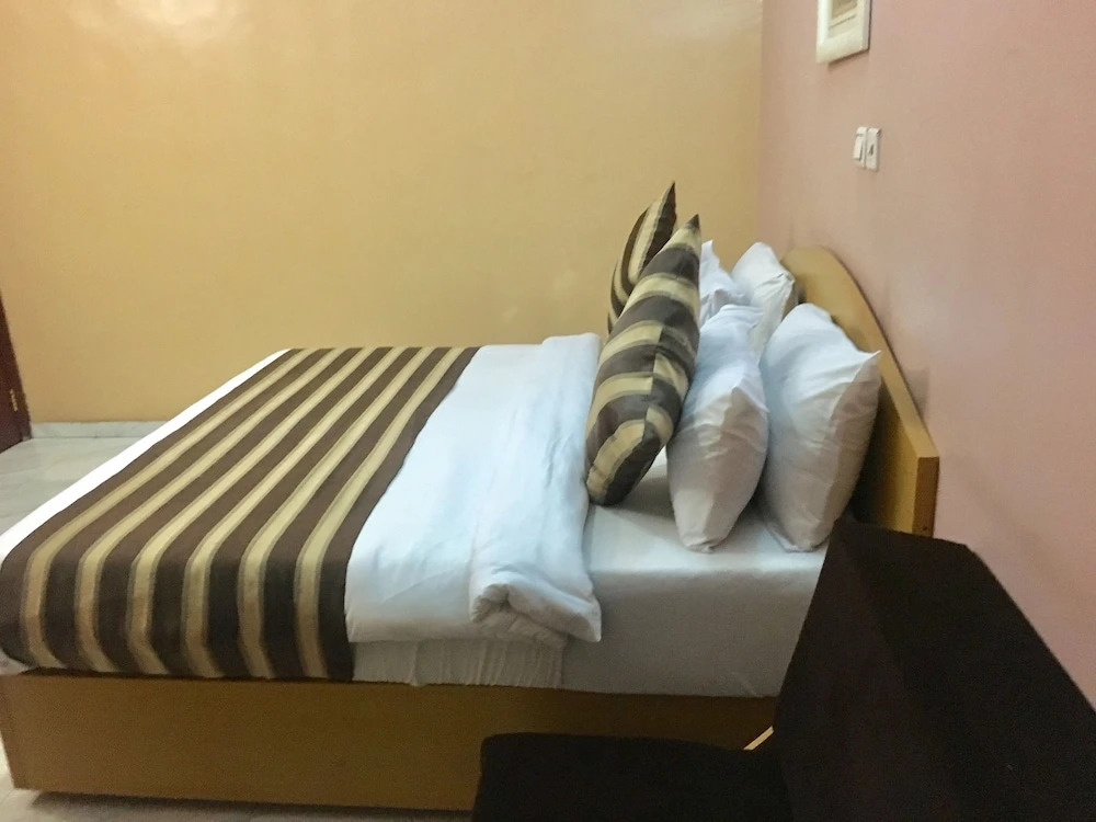 Solab Hotels And Suites