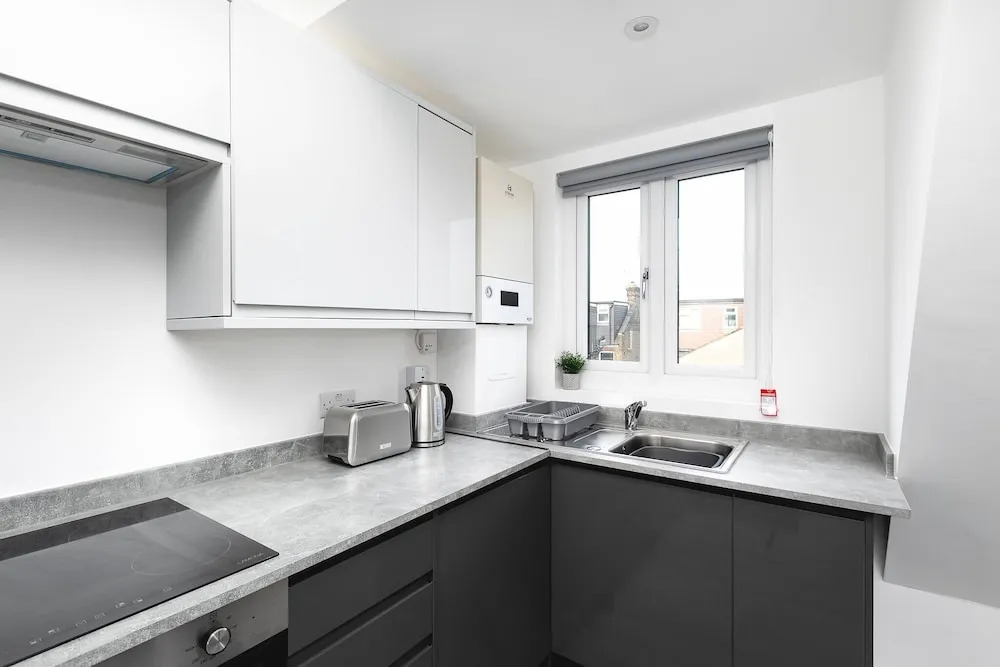 Skyvillion -vineyard Court- Enfield 1bed With Balcony