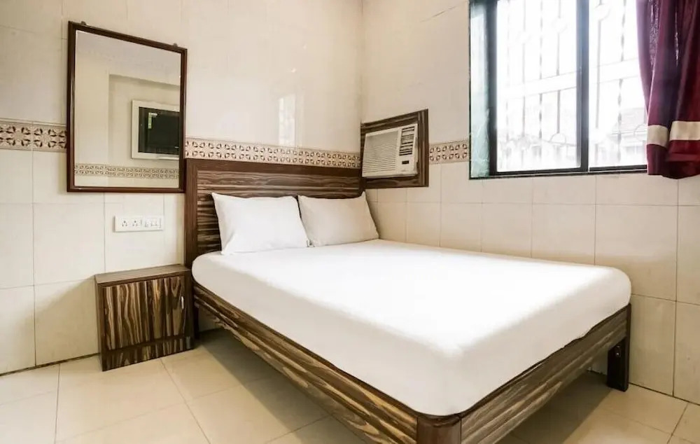 Asha Hotel
