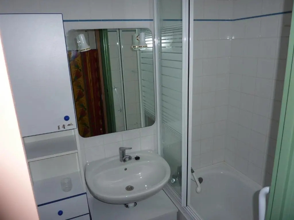 Jolie petite maison jumelée pour 4 pers. - 2070