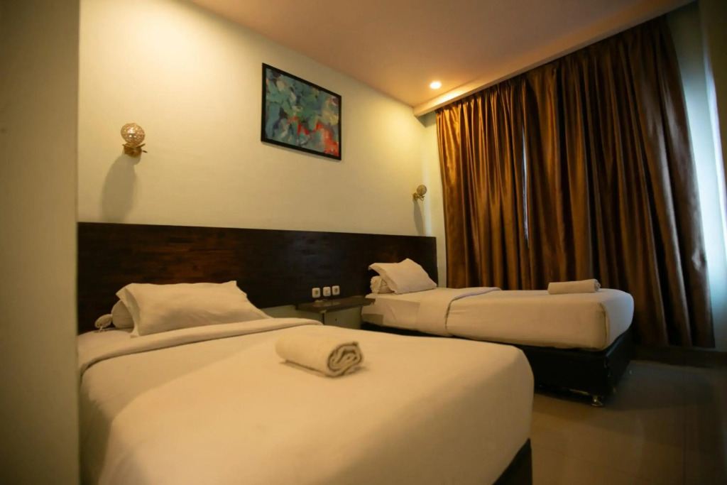 DeTonga Hotel