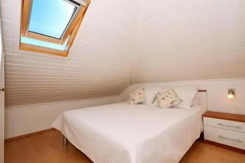 Apartments Mira