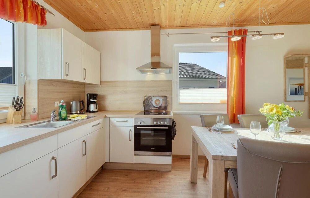 Amazing Home in Altefähr/rügen With 2 Bedrooms, Sauna and Wifi