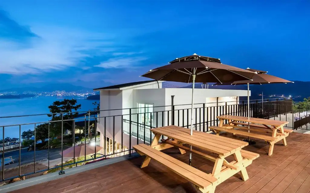 Yeosu Blooming Pension