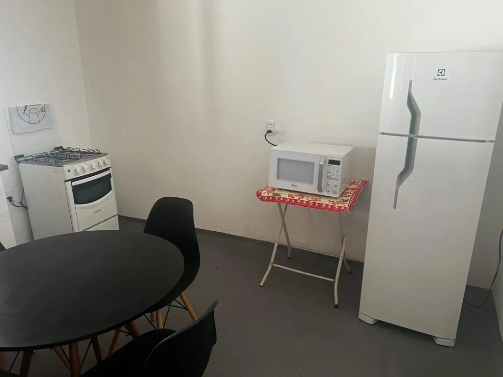 Casa de fundo aconchegante 2 casais ou 3 solteiros