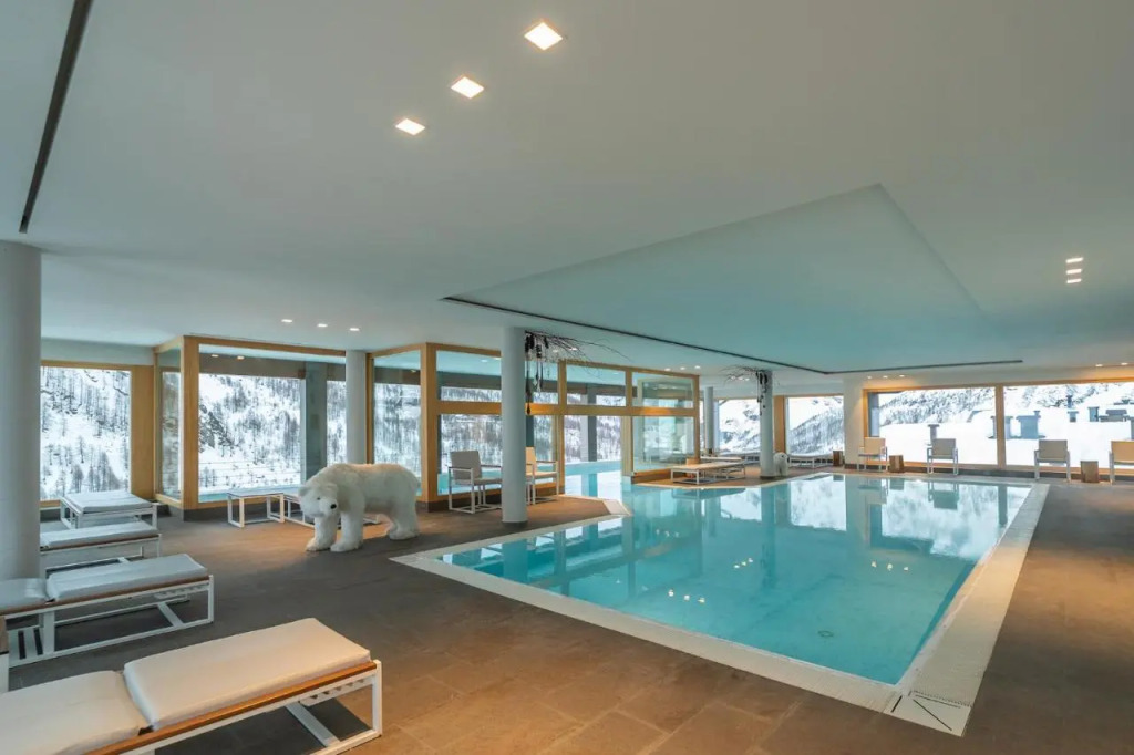 White Angel Hotel