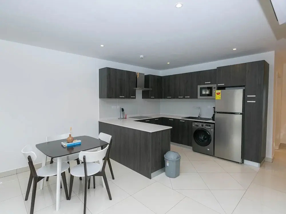 Snug three-bedroom Unit