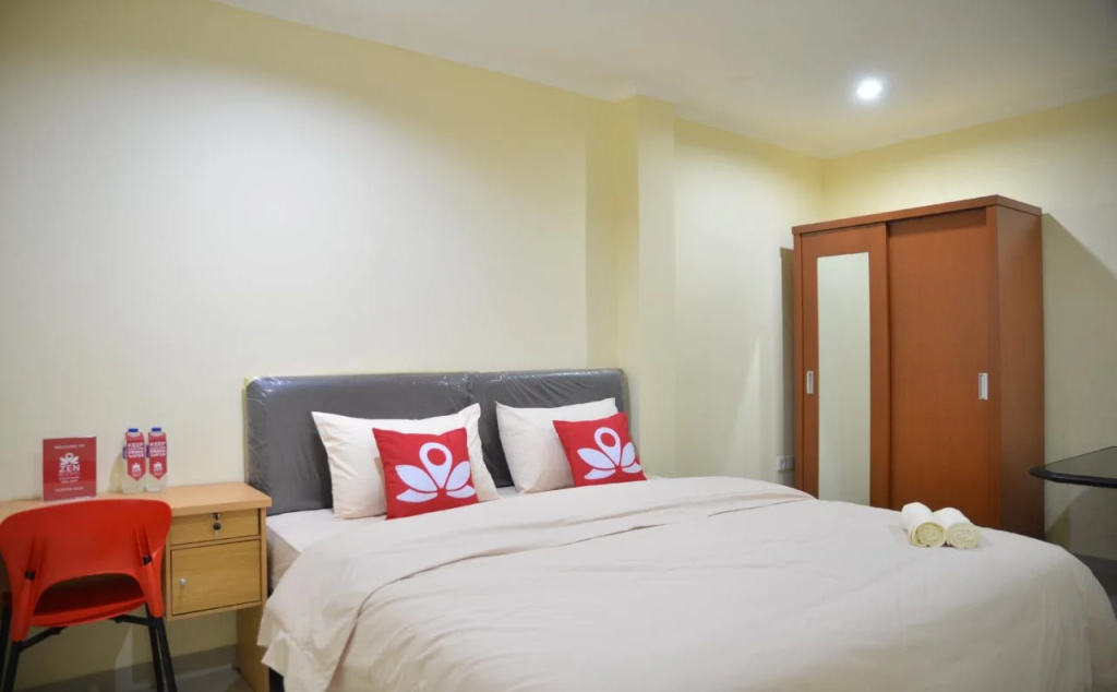 ZEN Rooms Near ITC Roxy Mas