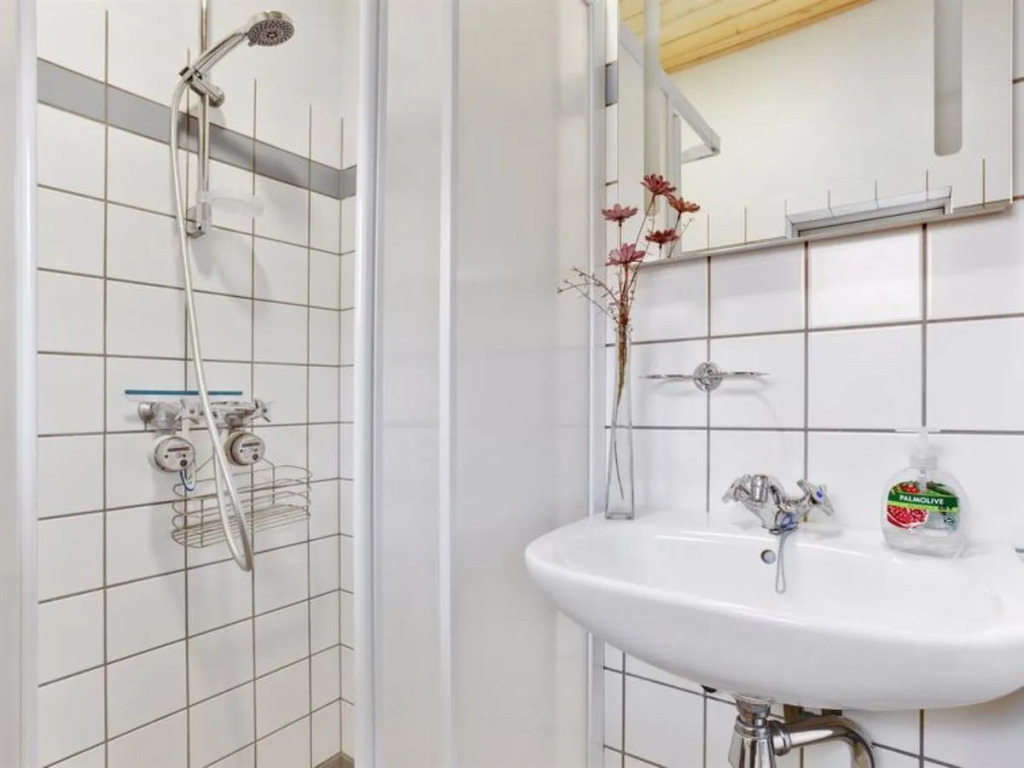 "Lidija" - 300m from the sea in Bornholm