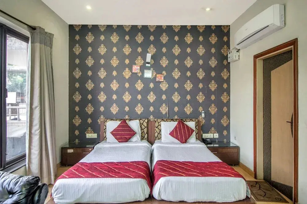 FabHotel Royal Casa