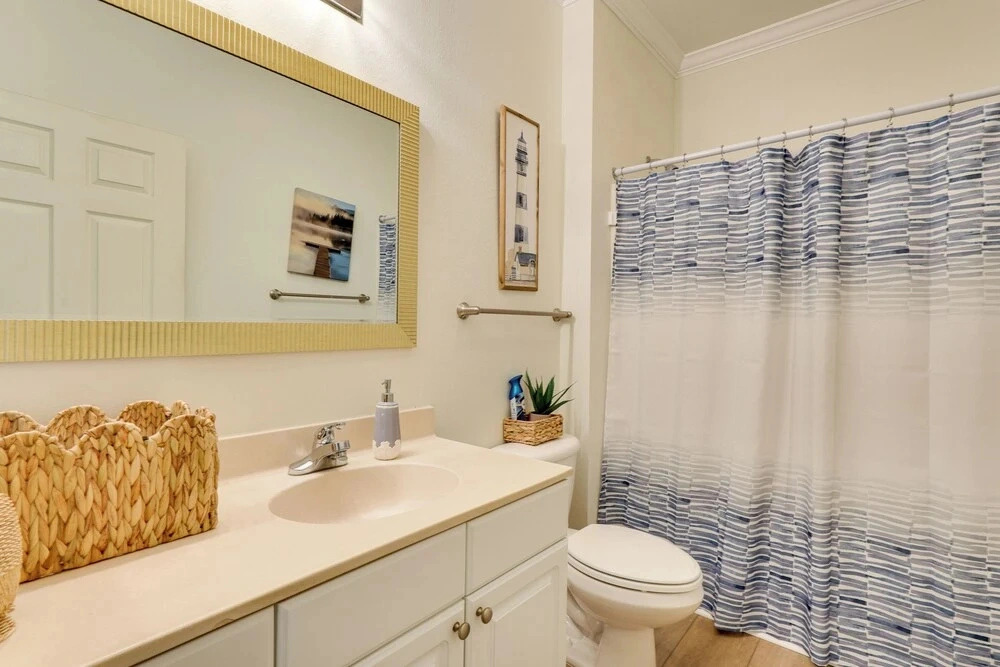 Pool Access! Recently Updated Retreat in Foley