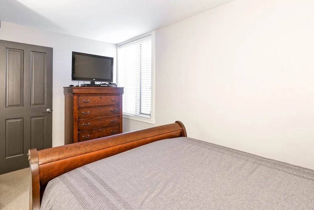 731 East Durant Avenue Condo Unit 22