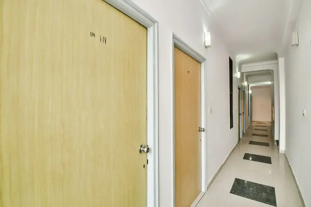 Oyo 37212 Hotel Soft Petals By Arn Group