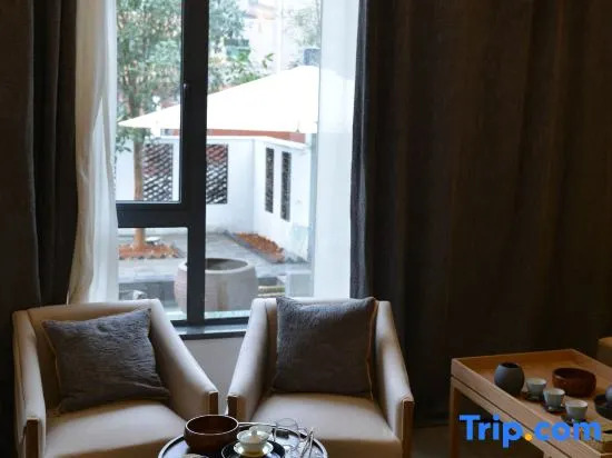 Cili Ciwai Hostel
