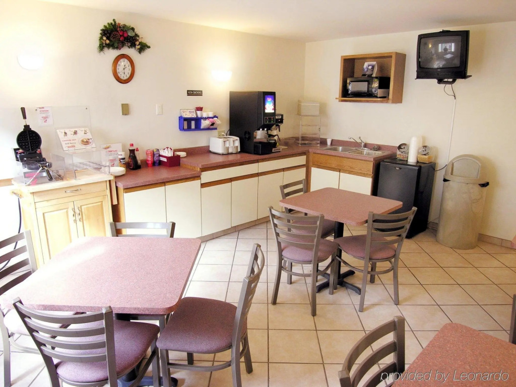 BEST WESTERN Copper Crown Motel