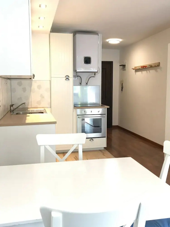 Emerald 36 Studio