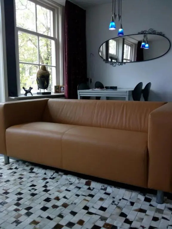 Jordaan Canal View Apartment