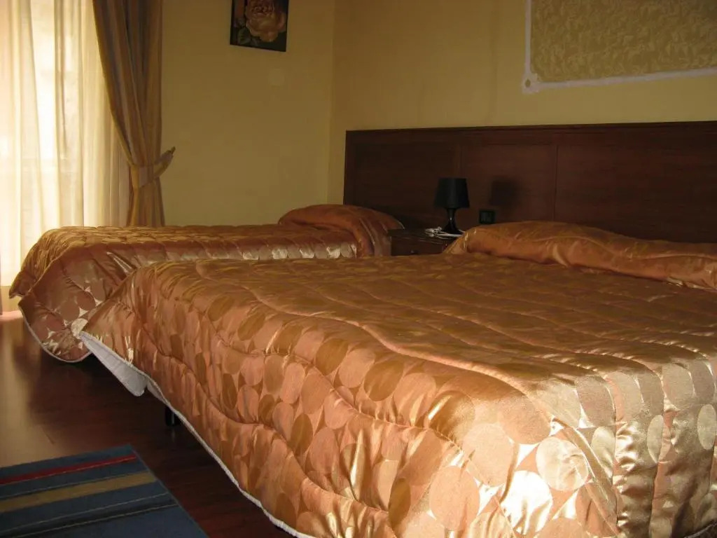 Hotel Iris