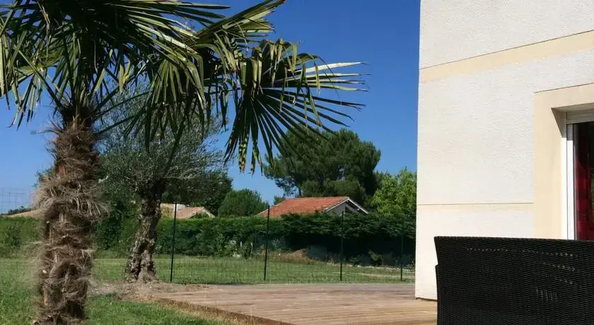The Doors of Médoc