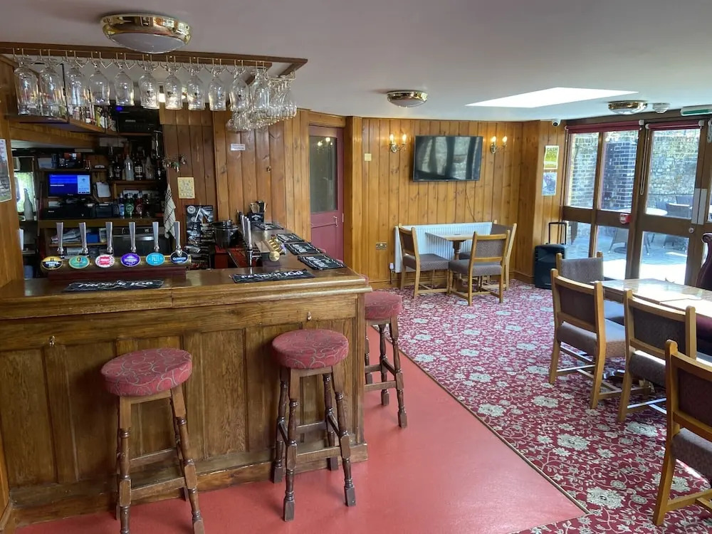 The Jolly Drayman Pub and Hotel
