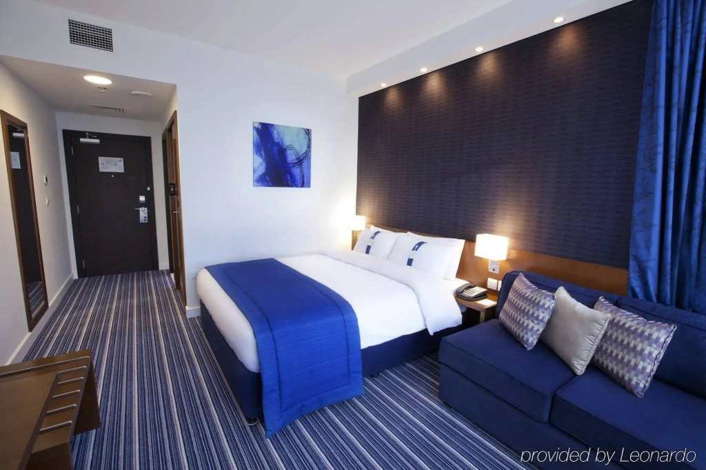 Holiday Bahrain Hotel