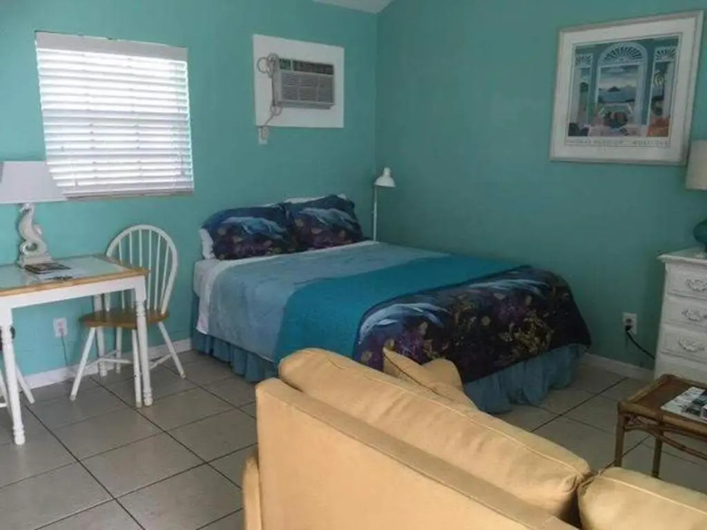 Seahorse Beach Bungalows