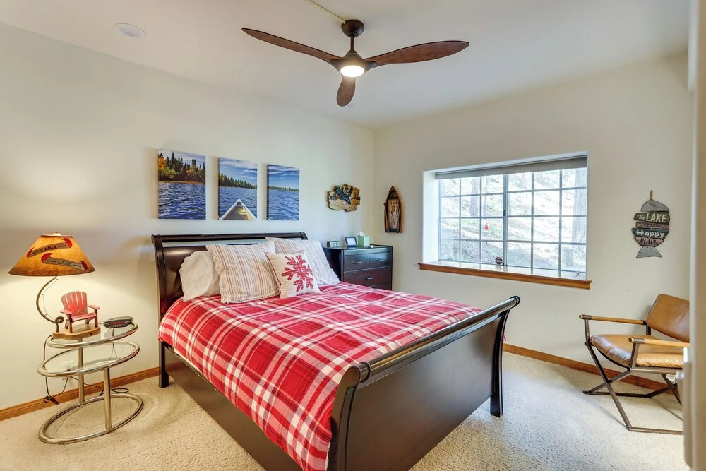 Luxe Lake Arrowhead Home w/ Deck, 3 Mi to Village