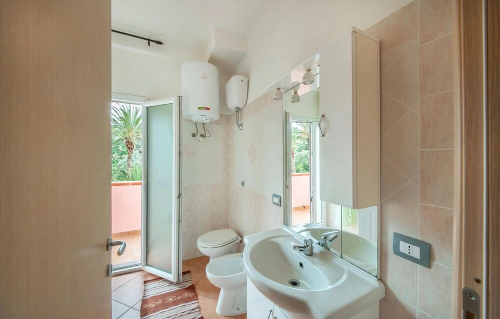 Nice Apartment in La Maddalena With 1 Bedrooms
