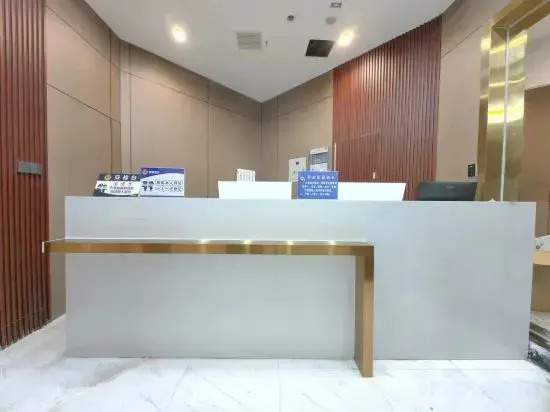 Super 8 Select Hotel (Wukesong Air Force Special Medical Center Branch)