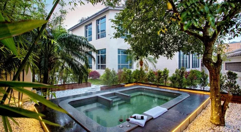 Eden Hotel